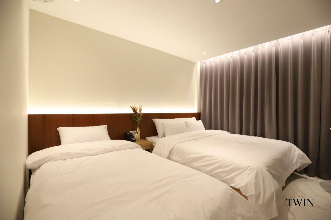 โรงแรมเบียนนาเล Gwangju Metropolitan City ภายนอก รูปภาพ
